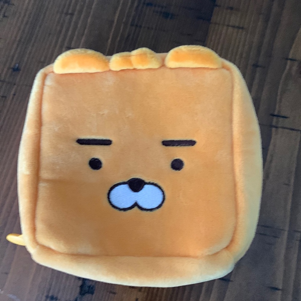 Kakao Little Friends girls cosmetic bag
